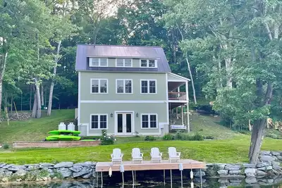Image de New! Beautiful Lakefront Home near Burlington, Vt