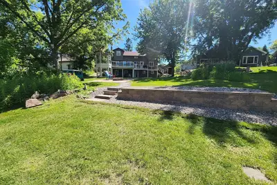 Image de Kayaks - Firepit - Dock - Fishing & more!