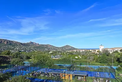 Image de Agréable appartement pour 4 personnes avec Wifi, piscine, Tv, terrasse, animaux admis et parking