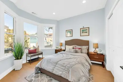 Image de Luxurious Home -View of San Francisco-30 day Rental