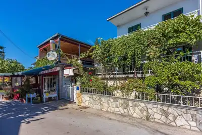 Image de Appartement d'une chambre avec le balcon et la vue sur le mer Selce, Crikvenica (A-19455-a)