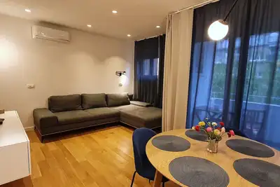 Image de 3 Bdr, comfortable and modern apt, near the city center - Freyja