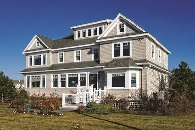Image de Oceanfront Splendor: Magnificent Retreat Across From Gooch`s Beach in Kennebunk,