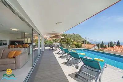 Modern villa in Calheta, A/C, Pool | Arco Sun