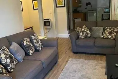 Image de Historic Hill Apt2 (Downstairs)