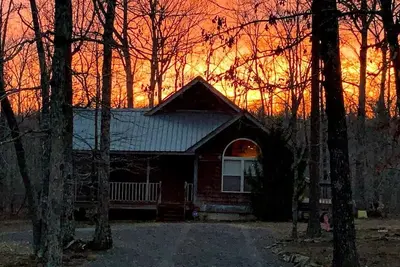 Image de ⭐️Glory Days Cottage⭐️ Cozy/Quiet/Serene🏡