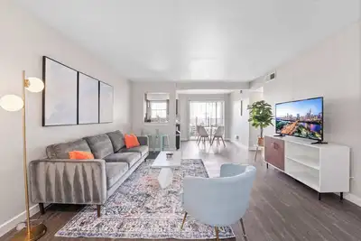 Image de Spacious and Cozy King Bed 2br Suite, 5 Min to Dt