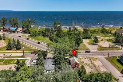 Image de Sea Glass Cottage Near Beach Access | Pet Friendly