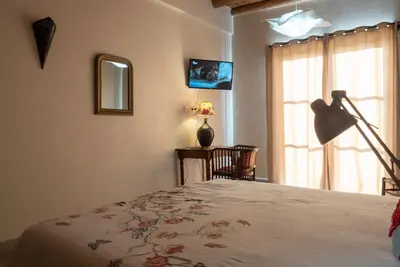 Studio  (24m2)  avec grande terrasse dans villa sur le golf de Mogador.