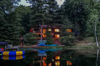 Image de Spacious Blair Lake House