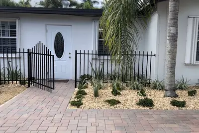 Image de New Listing! Hidden Cottages in The Redlands