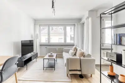 Image de Ideal Iselin 2 Room w/ Storage, 1min to Local Market, by Blueground