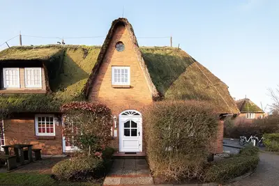 Image de Inselfreude Whg. 10 - Cozy 1-room apartment under thatch on approx. 45 m², for