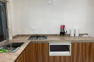 Image de A newly furnished 2 bedroom service apartment