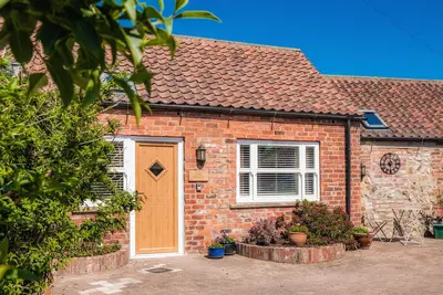 The Old Milking Parlour, pet friendly in Skipsea