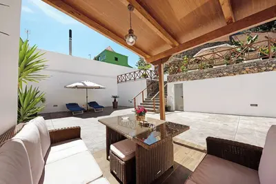 Image de Maison \"Casa Margarita\", avec vue sur les montagnes, piscine, terrasse et Wi-Fi