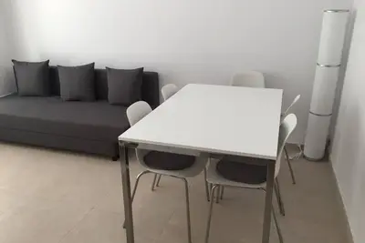 Image de Central And Renovated Apartment, 100m From The Beach