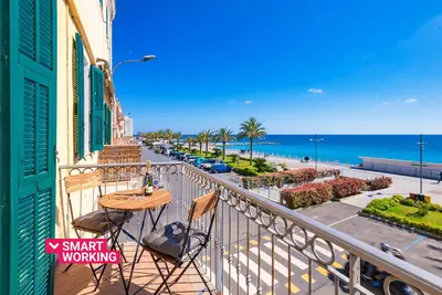 Image de Appartamento fronte mare a Ospedaletti by Wonderful Italy