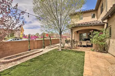 Image de 9 Mi to Old Town Albuquerque: Getaway w/ Grill!