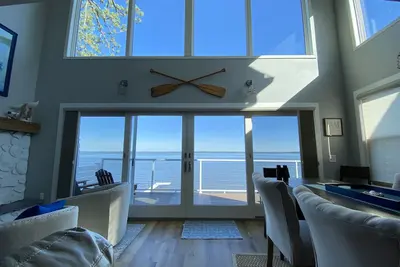 Image de Million Dollar Views On Lake Koshkonong- Newly Listed