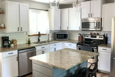 Image de Experience the Best of Provo and Orem at Our Stylish and Comfortable Vrbo.