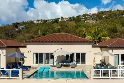 Image de Chase the Sun! Incredible Views! Interior Bedrooms!