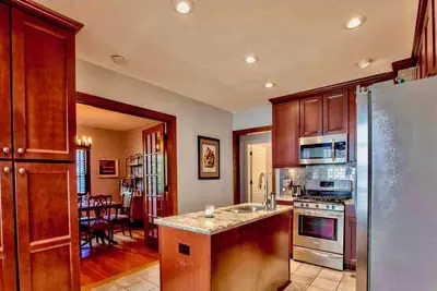 Image de Midtown Garden Cottage