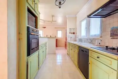 Image de Belle maison spacieuse, confortable, calme. tout en étant proche des commerces