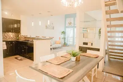 Image de 2 bd /1 b condo &fireplace. 10 min to Dfw airport