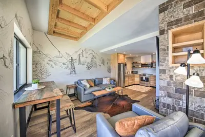 Image de Modern Ski-in, Ski-out Schweitzer Mountain Getaway