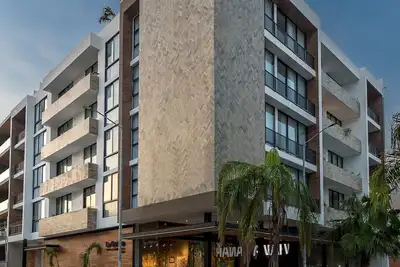 Image de Brand New Luxury Apartment on 5th Ave, Wifi, near beach, Parking & Rooftop Pool