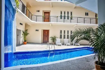Image de Cozy & Walking Distance to Amenities