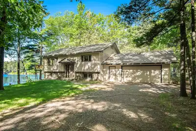 Image de Fantastic waterfront abode with wraparound deck, dock, & WiFi - dog-friendly