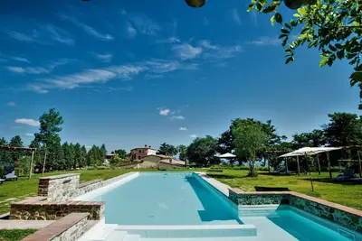 Image de Bel appartement avec Wifi, piscine, climatisation, Tv, patio, animaux admis, vue panoramique