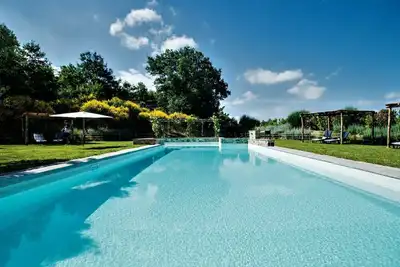 Image de Joli appartement avec Wifi, climatisation, piscine, Tv, patio, animaux admis et vue panoramique