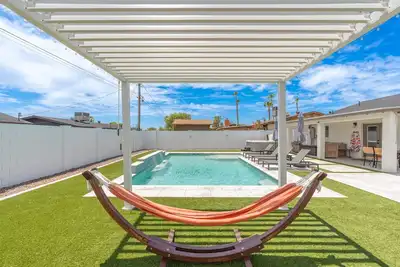 Image de 10 min to Old Town Scottsdale