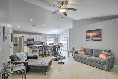 Image de Lovely Florida Coastline Home By Perdido Key!