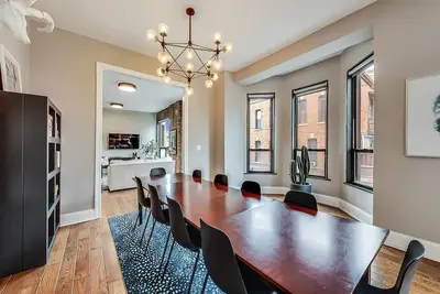 Image de Lovely 4 Bedroom Spot located in Charming Old Town