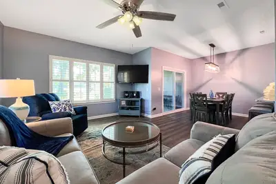 Image de Completely Remodeled 2 Bedroom 2 Bath Beach Getaway - Canterbury Court @ Kingston Plantation