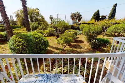 Image de Agréable 2 pièces rénové avec balcon, Menton