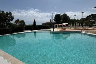 Image de Maison de vacances 'E6-2 Bilocale Borgo Della Rovere' avec balcon, Wi-Fi et climatisation