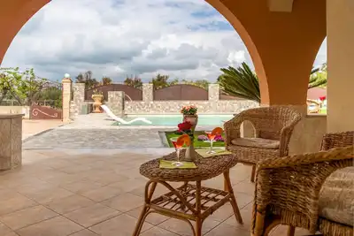 Image de Villa 'Sonia' avec vue sur la mer, piscine et Wi-Fi