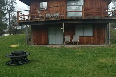 Image de Bright refreshing home 7 miles from Glacier National Park!