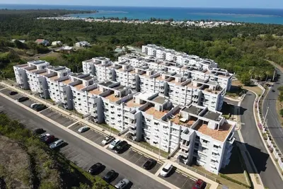 Image de 3 Bedrooms Apt. close to main beaches/ attractions