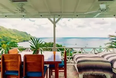 Image de One Bedroom Beachview Apartment w/Pool