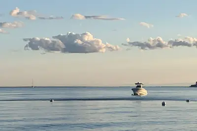 Image de Summertime Fun/clinton Ct Shoreline Cottage