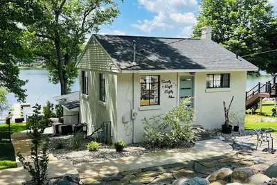 Image de Always Hart Lake – Reopening Soon! Lakefront Home Perfect for Winter Getaways