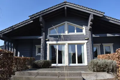 Image de Solid wooden house to feel good in the middle of the Meinweg area