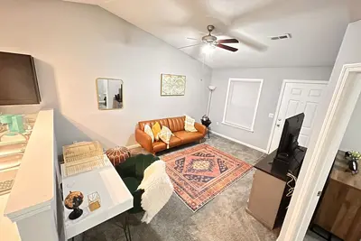 Image de University City Bohemian Escape w/ Balcony