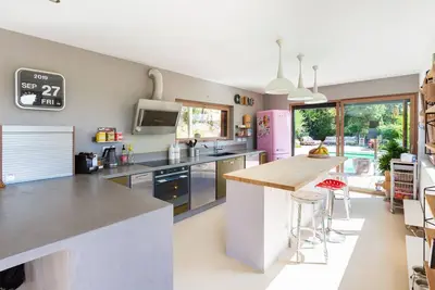 Image de ★ Maison contemporaine, avec piscine chauffée ★
